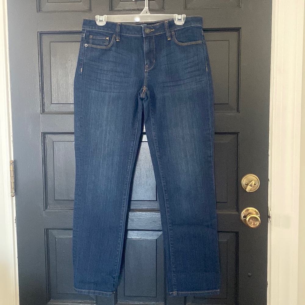Ann Taylor Loft Modern Straight Crop Jeans. Size 8